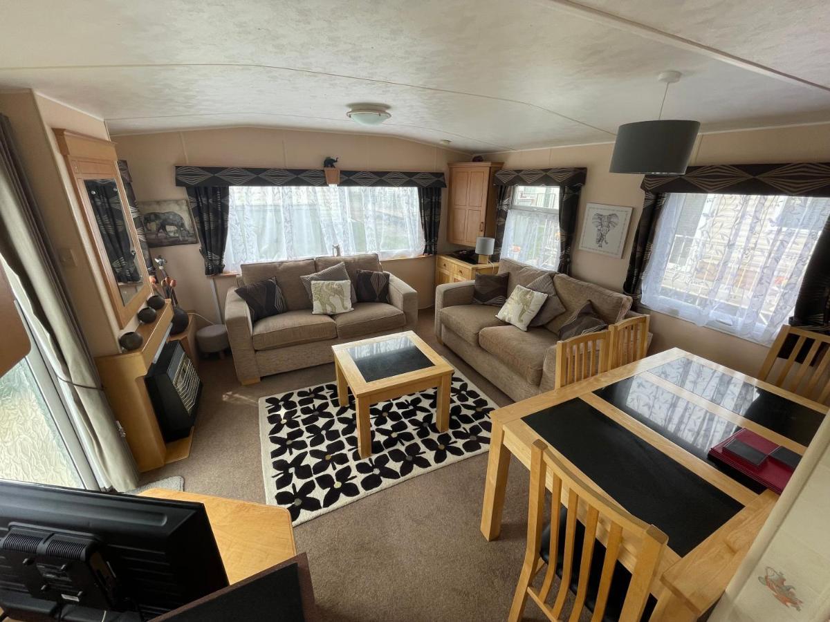6 Berth Caravan On Sealands Site. Double Glazing Villa Инголдмелс Екстериор снимка