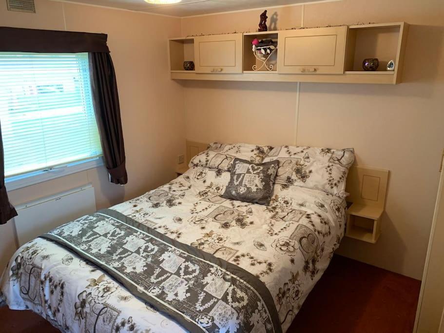 6 Berth Caravan On Sealands Site. Double Glazing Villa Инголдмелс Екстериор снимка